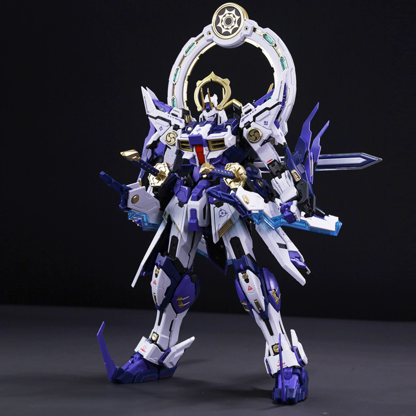 Model Kit Susanoo - War Of The God 1/100 GMS-008