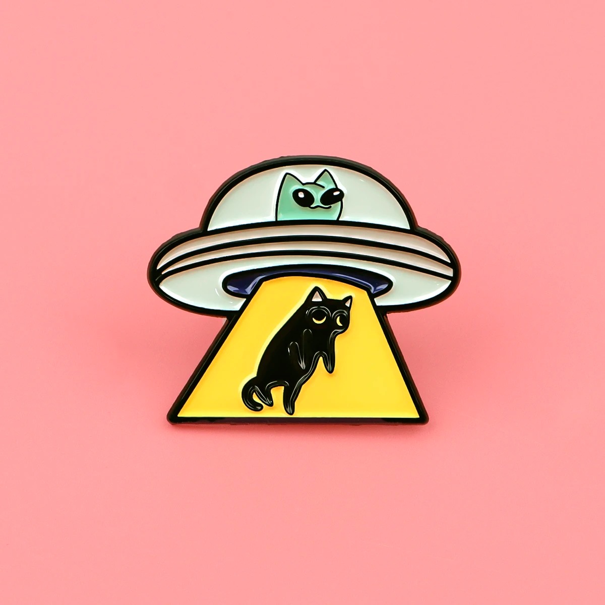 UFO Alien Enamel Pin Black Cat - Model Kit Ufo ulasan dan harga