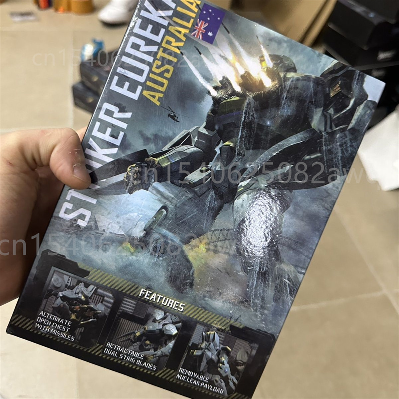 Neca Pacific Rim Figure Strike - Model Kit Pacific Rim ulasan dan harga
