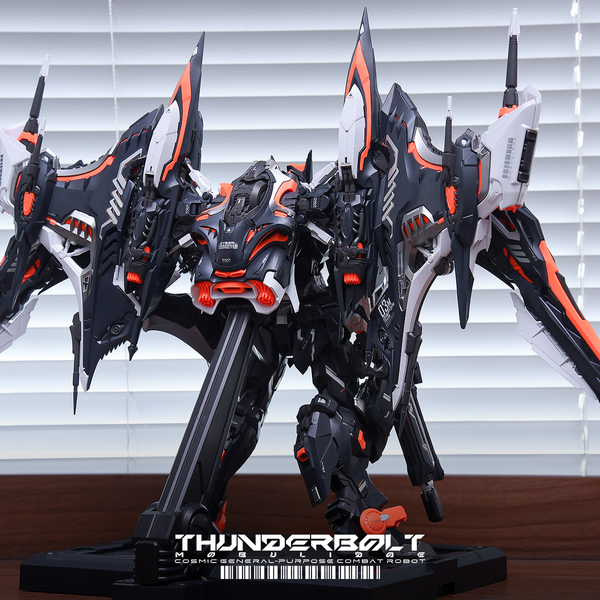 THUNDERBOLT MOBULIDAE 1/100 To - Model Kit Infinite Dimension ulasan dan harga